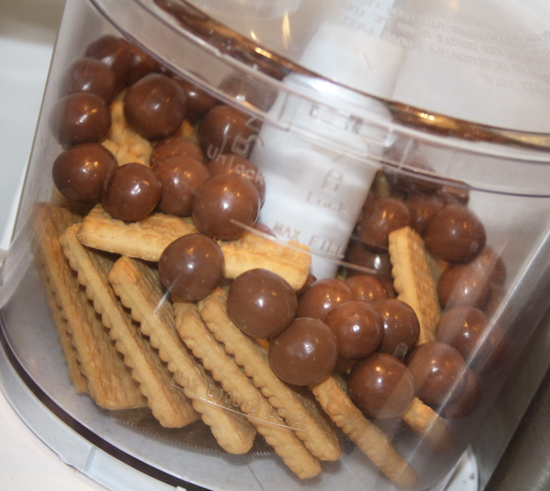 Blend Maltesers and Biscuits