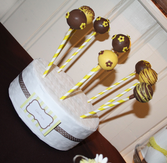 Brown Yellow Cake Pops