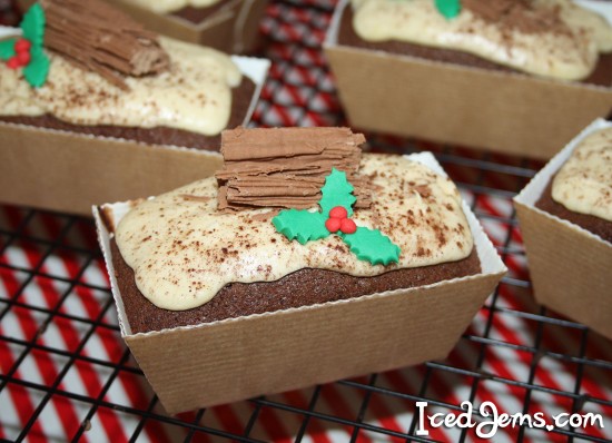 YuleLogCupcakes