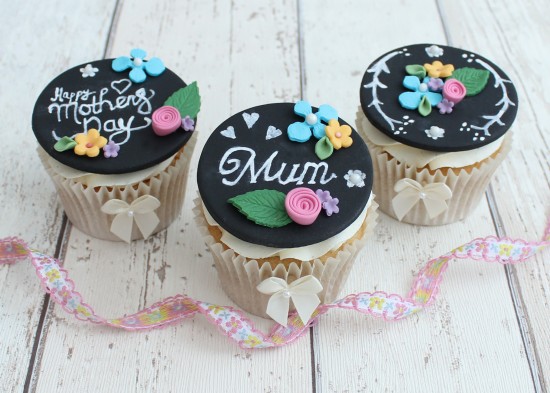 Chalkboard Cupcakes Final Shot