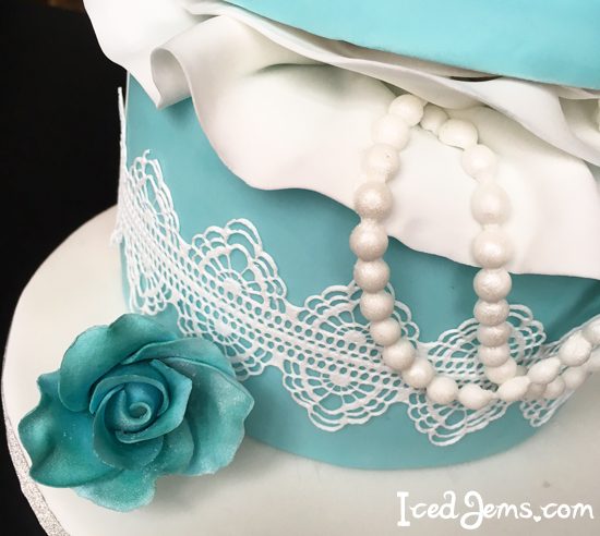 TiffanyBoxCake